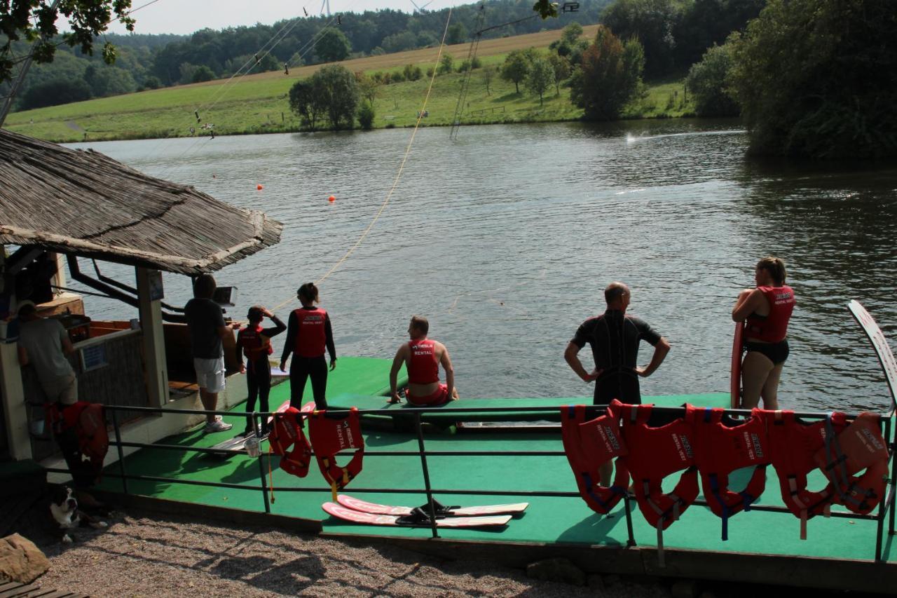 Ferienhaus "Baeren Ecke" Am See Im Bergland Kirchheim  Buitenkant foto