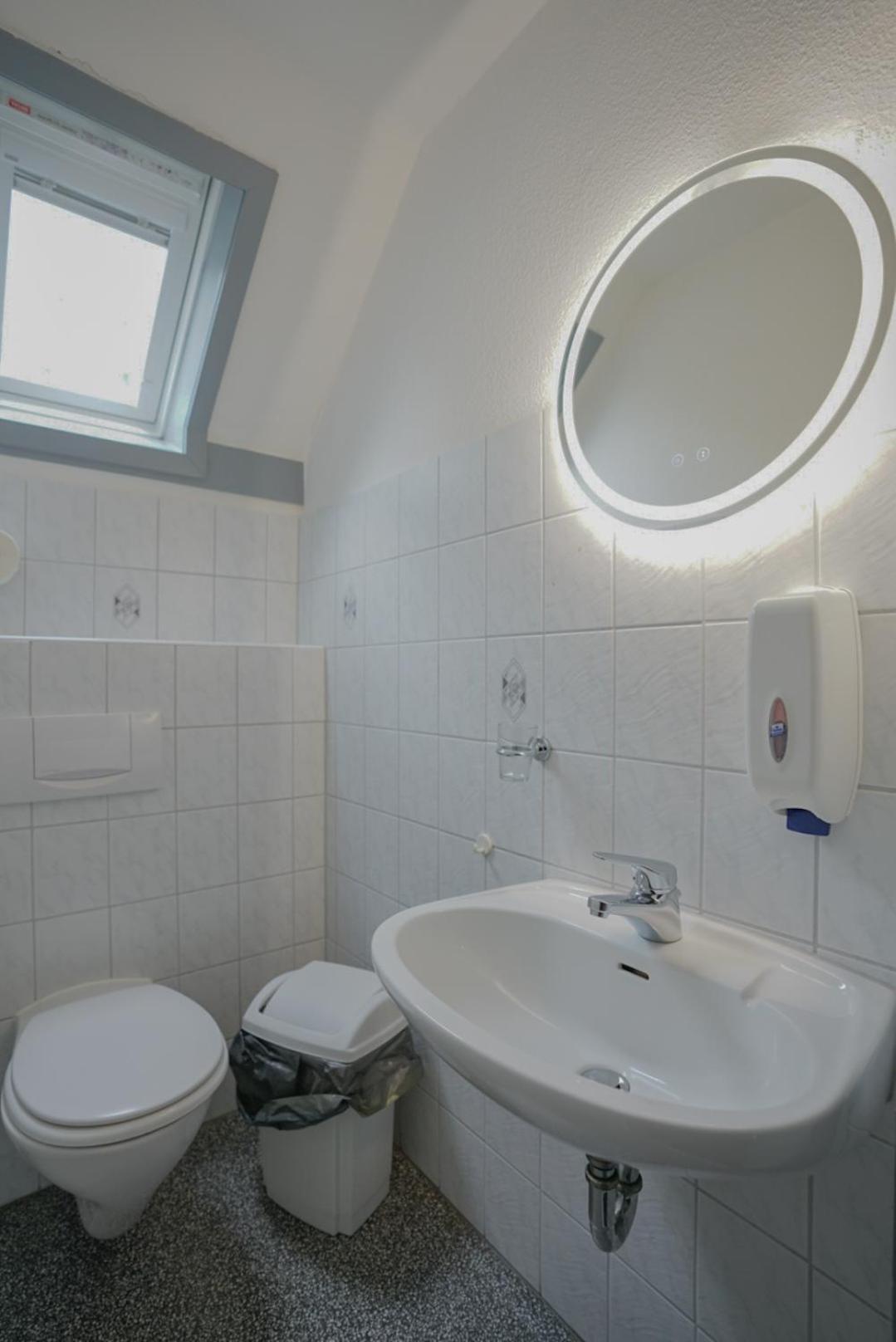 Ferienhaus "Baeren Ecke" Am See Im Bergland Kirchheim  Buitenkant foto