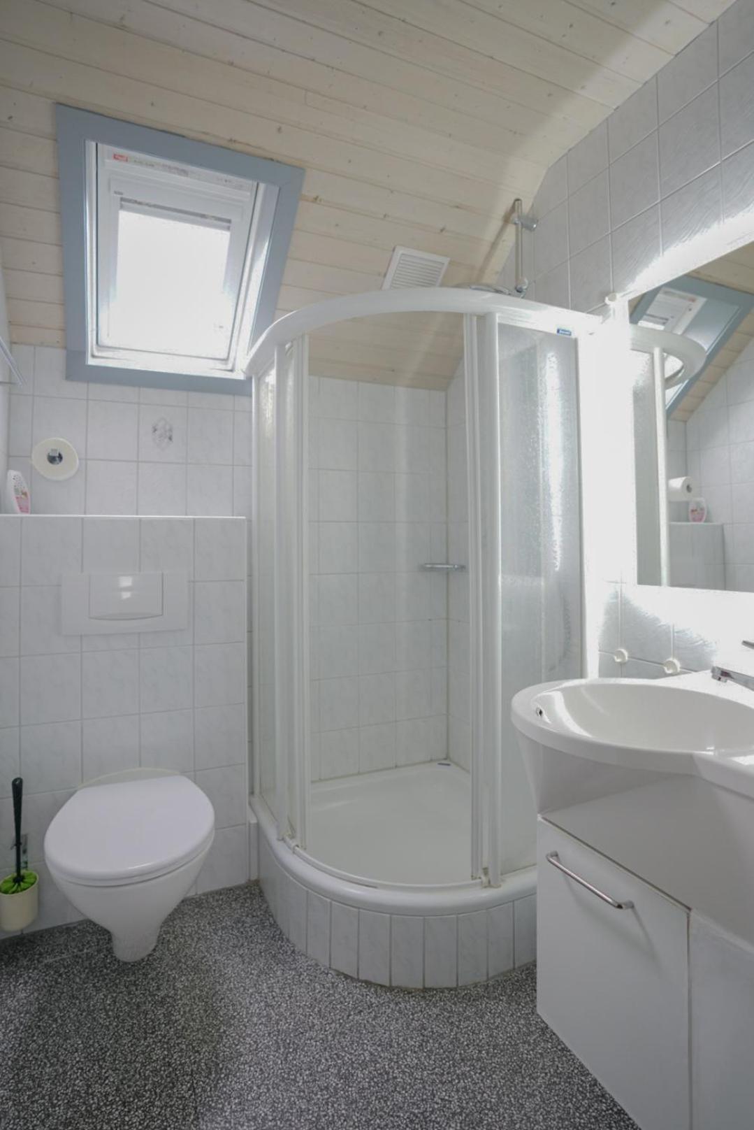 Ferienhaus "Baeren Ecke" Am See Im Bergland Kirchheim  Buitenkant foto